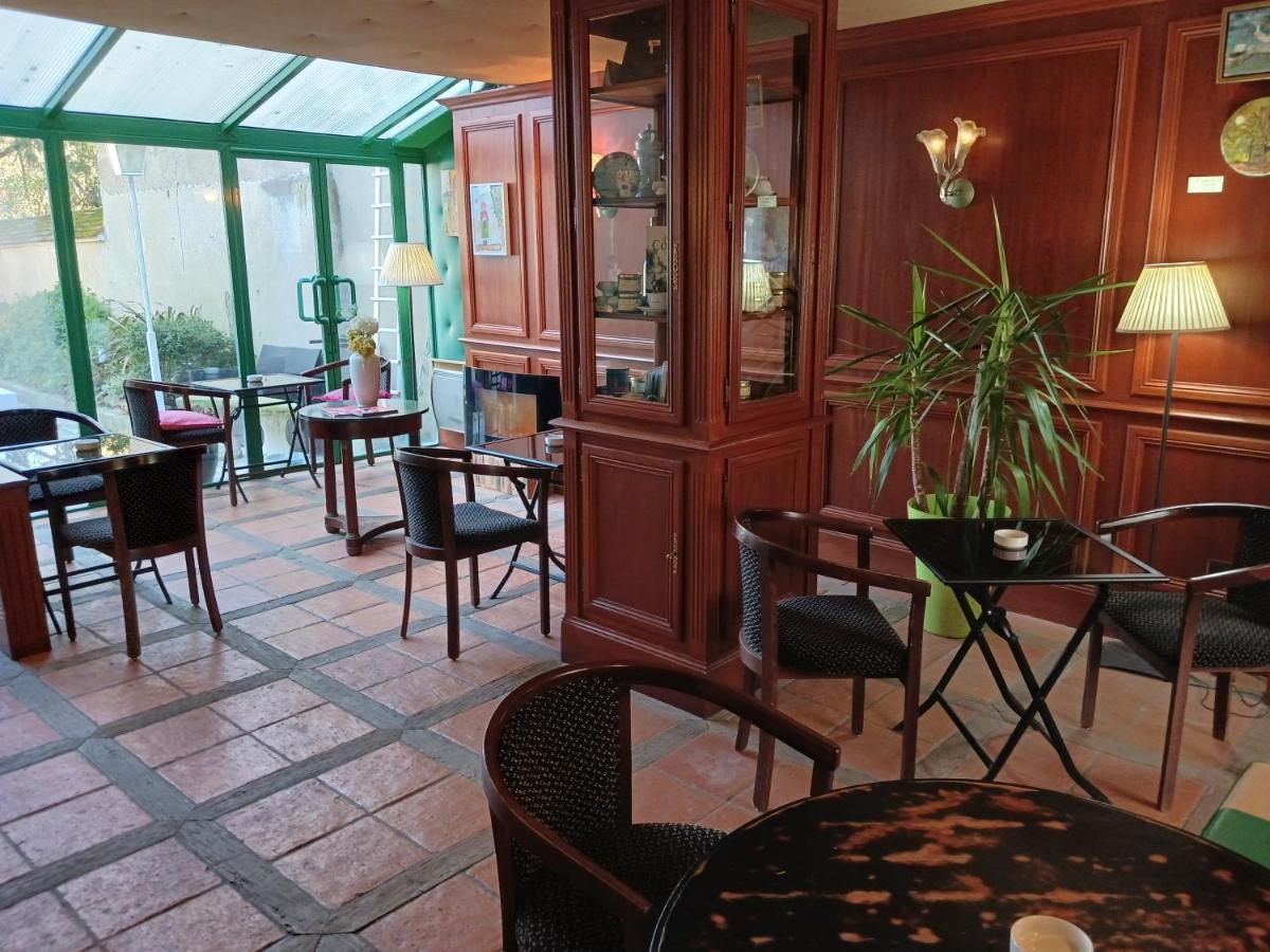 Hotel La Cognette A 25 Kilometres De Chateauroux Et 30 Kilometres De Bourges Issoudun Exteriör bild