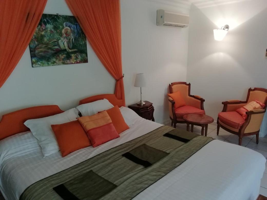 Hotel La Cognette A 25 Kilometres De Chateauroux Et 30 Kilometres De Bourges Issoudun Exteriör bild