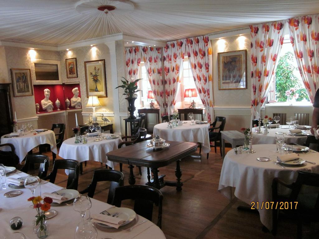 Hotel La Cognette A 25 Kilometres De Chateauroux Et 30 Kilometres De Bourges Issoudun Exteriör bild